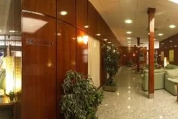 Hotel Villa de Pinto - Gallery Image 3
