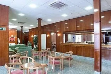 Hotel Villa de Pinto - Gallery Image 7