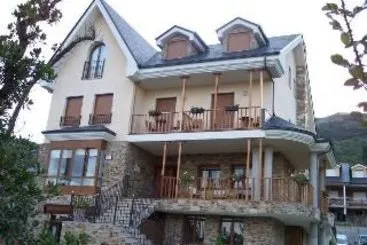 Hotel Villa Mencia