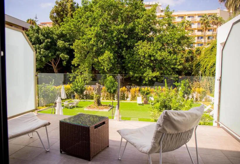 Dimona Suites - Gallery Image 7