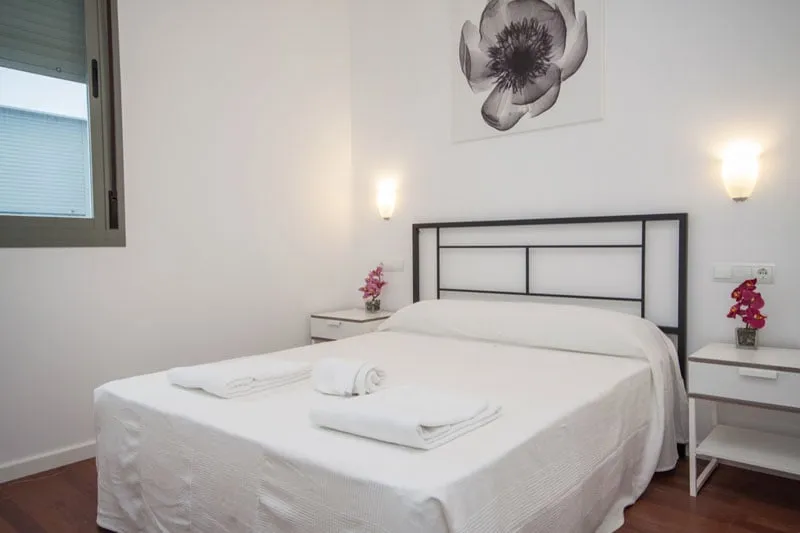 Feel Apartments La Merced - Gallery Image 3