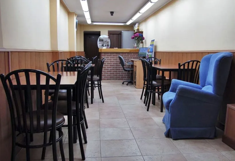 Hotel Zeus - Gallery Image 9