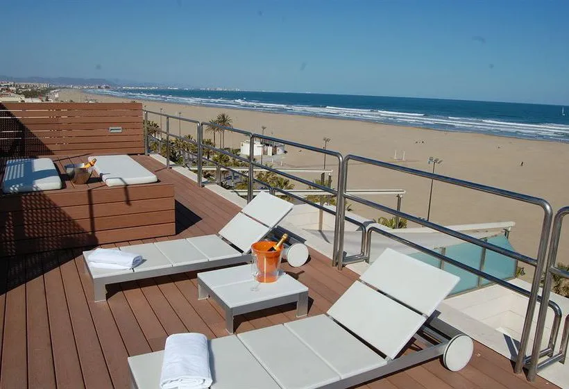 Hotel Neptuno - Gallery Image 3