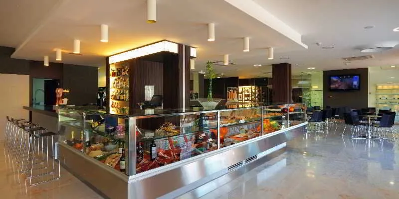 Apartamentos Palas Salou - Gallery Image 8