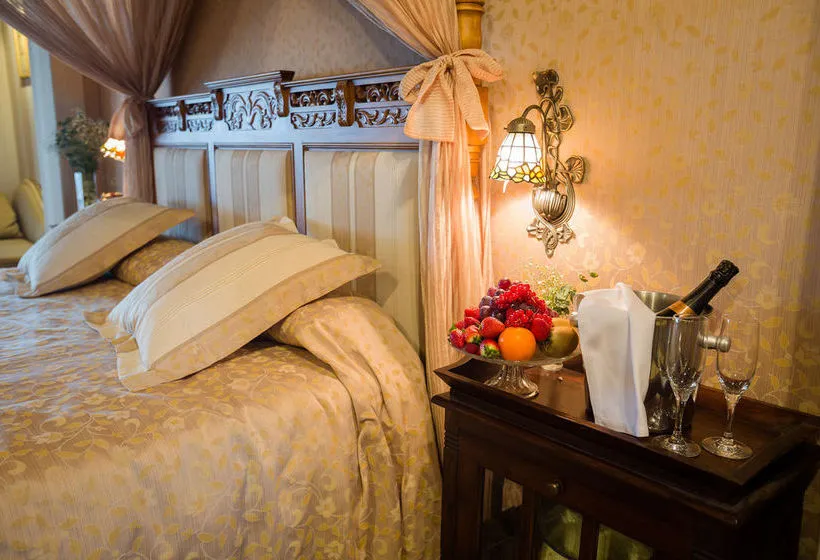 Hotel Masia de Lacy - Gallery Image 4