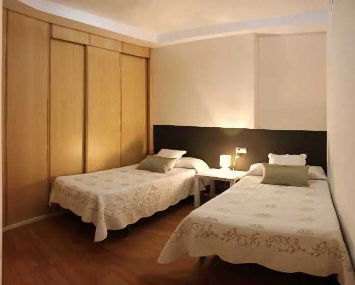 Apartamentos Lonja - Gallery Image 9