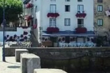 Hotel El Puerto à Mundaka
