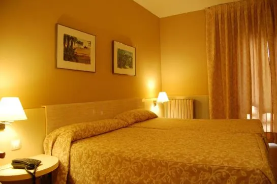 hotel-rio-arga-zaragoza-20.webp