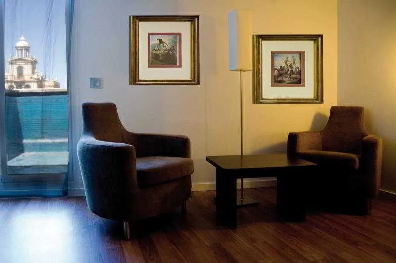 Hotel Maza - Gallery Image 1