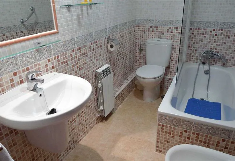 Hotel Playa - Gallery Image 6