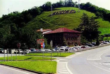 Hotel Venta Etxalar - Gallery Image 2