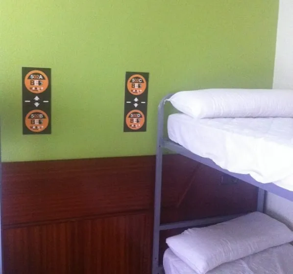 Moon Hostel Bio - Gallery Image 9