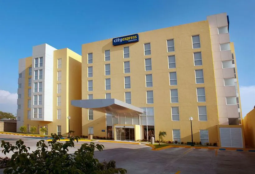 Hotel City Express Manzanillo  in Manzanillo