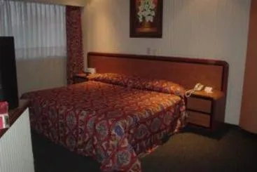 Hotel Puente Real - Gallery Image 1