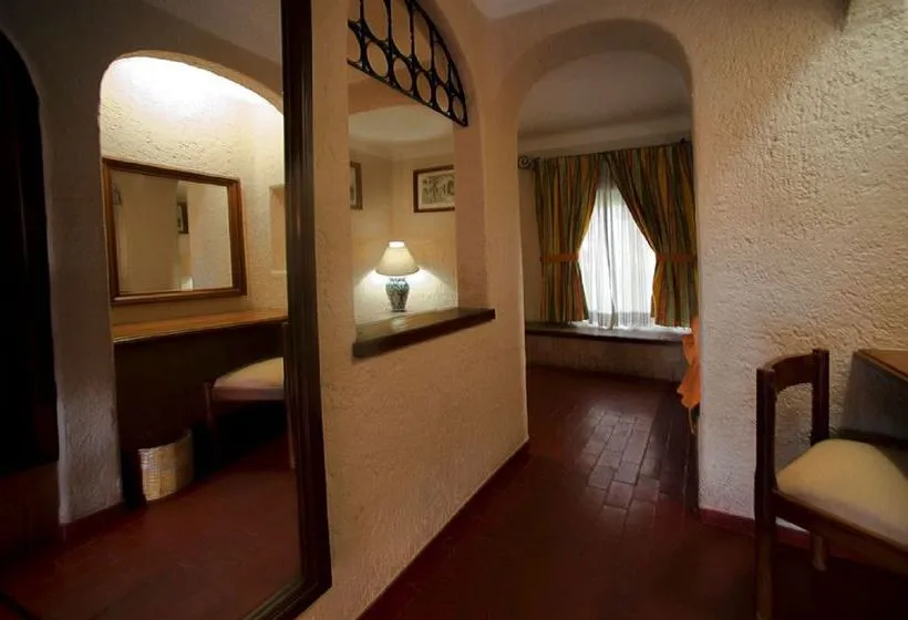 Villas Arqueologicas Cholula - Gallery Image 2