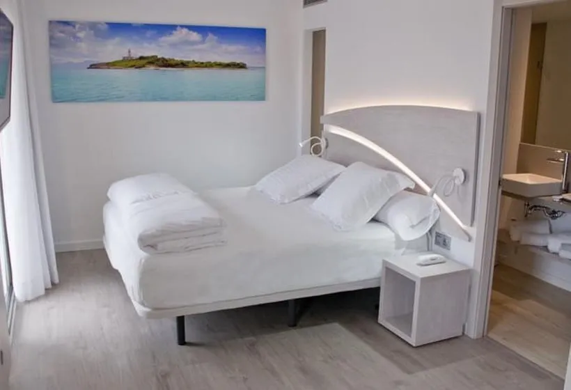 Som Llaut Boutique Hotel