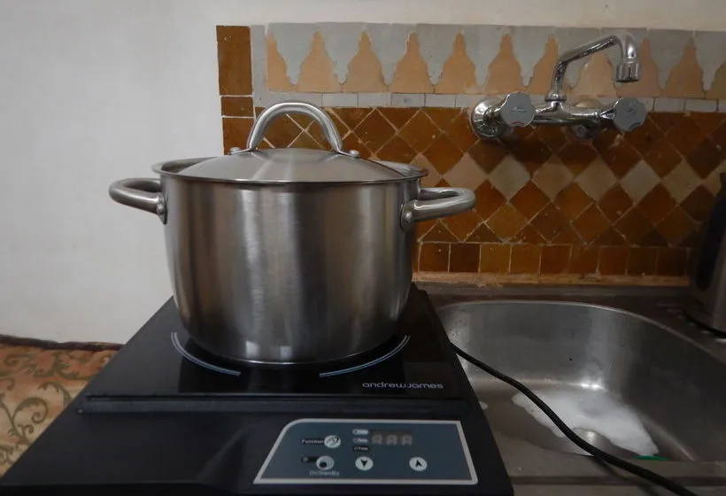 Dar-lek - Gallery Image 5