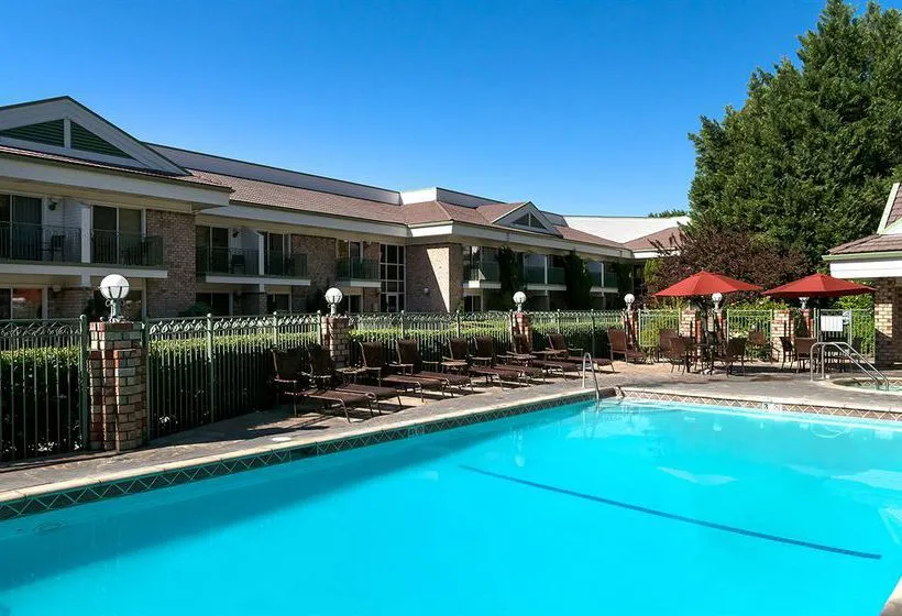 hotel-creekside-inn-12.webp