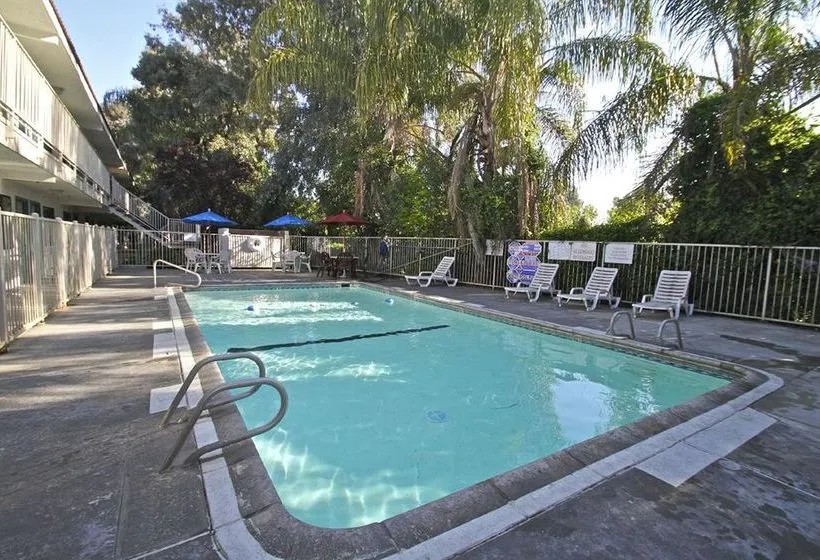 Motel 6 Fresno  - Gallery Image 6