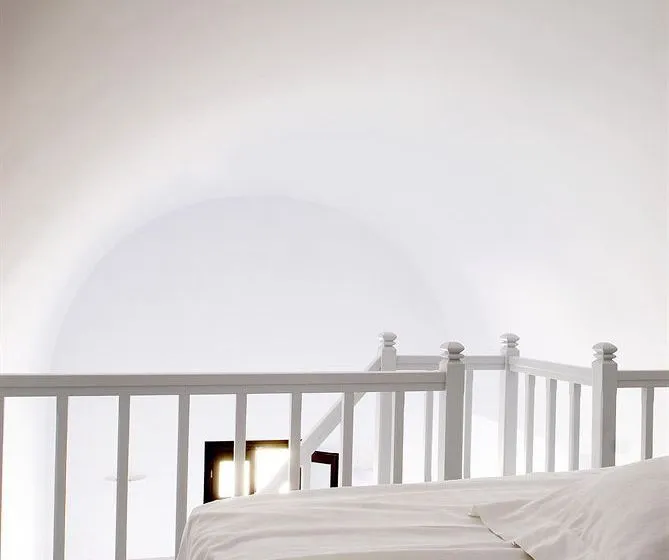 9 Muses Santorini Resort - Gallery Image 8