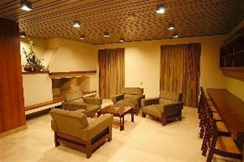 Hotel Alexandros - Gallery Image 8