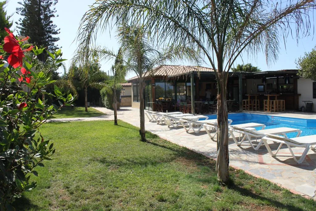 petros-village-6.webp