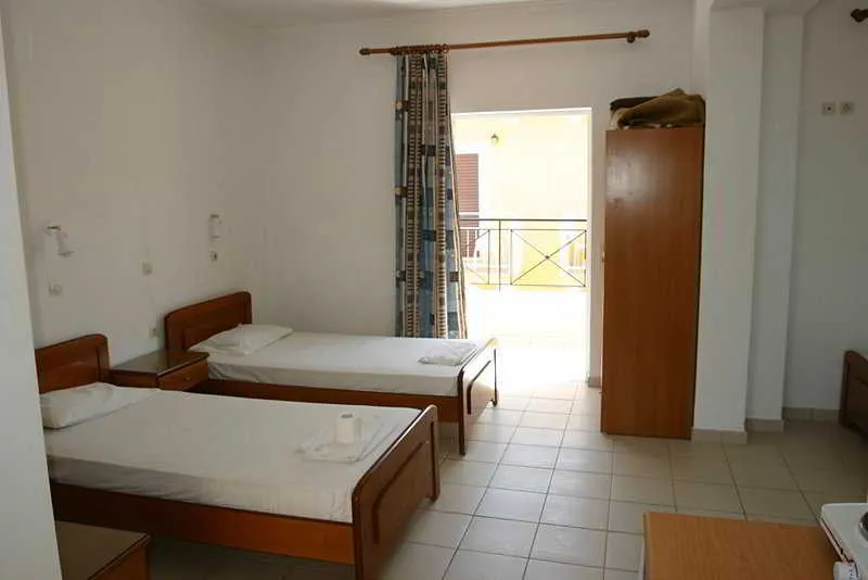 Lemon Grove Hotels &amp; Studios - Gallery Image 4