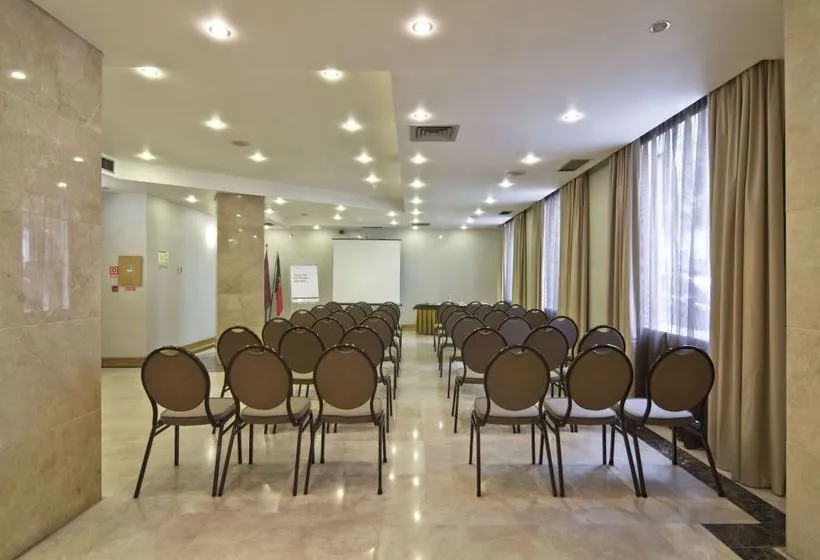 Hotel Sana Reno - Gallery Image 2
