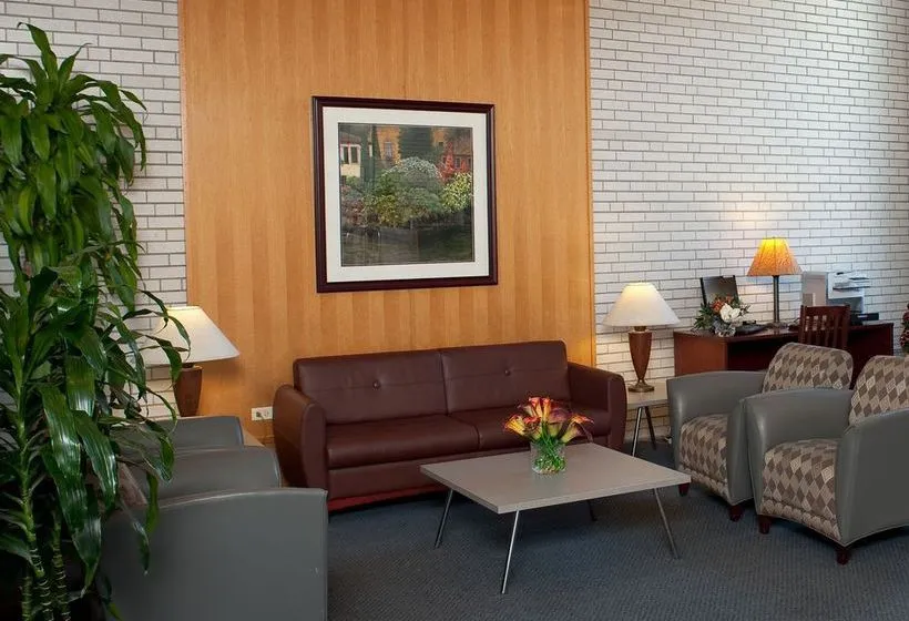 Midtown Hotel - Gallery Image 8