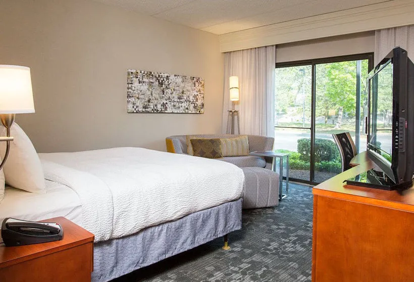 Hotel Courtyard by Marriott - Gallery Image 2