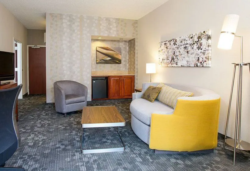 Hotel Courtyard by Marriott - Gallery Image 6