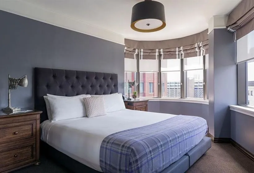 Hotel The Boxer - Gallery Image 1