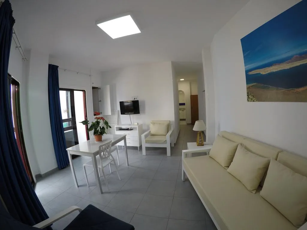 Apartamentos Juan Pérez - Gallery Image 2