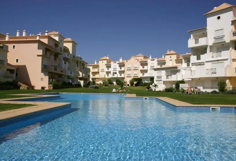 Condominio Jardins Santa Eulalia by Garvetur  Albufeira
