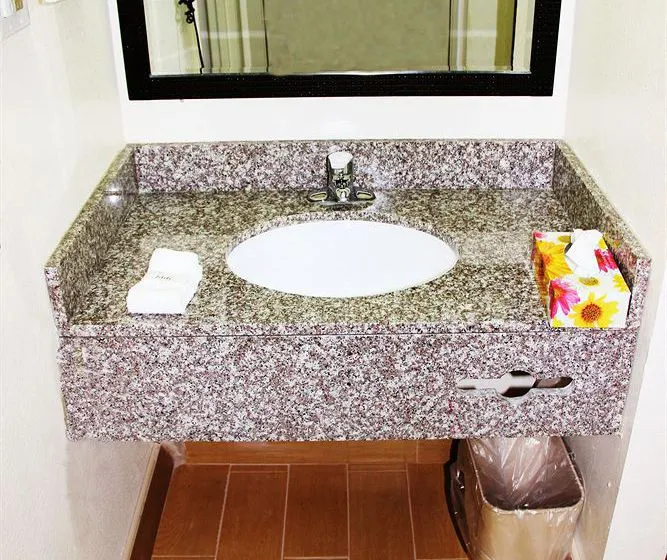 hotel-days-inn-17.webp