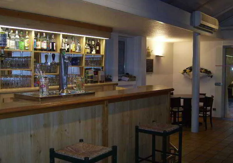 Brit Hotel Beaulieu - Gallery Image 5