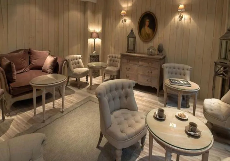 Hotel Cluny Square  París