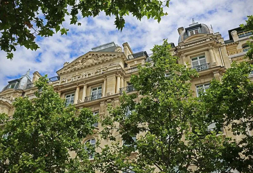 Fraser Suites Le Claridge Champs-Elysées  París