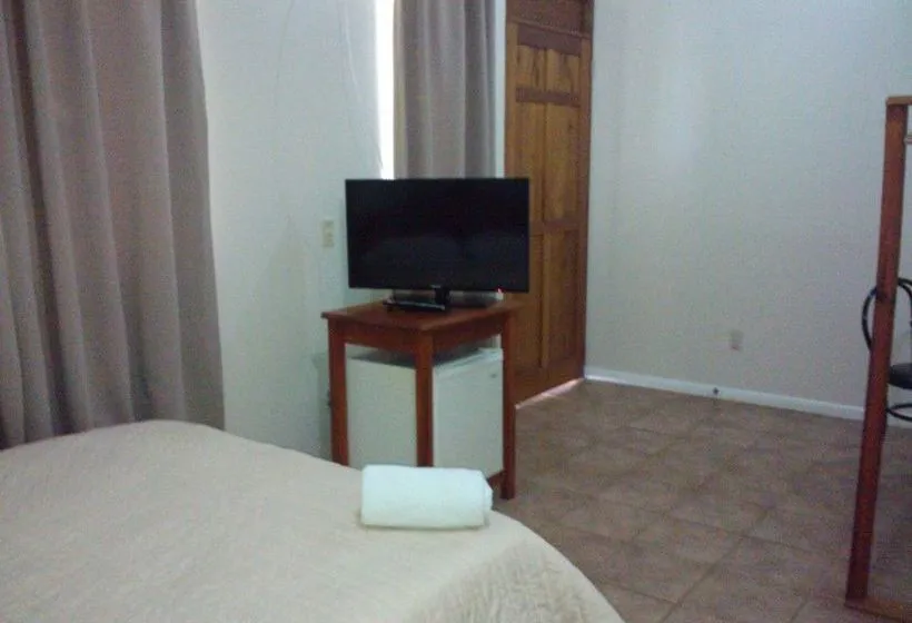 Hotel La Villa - Gallery Image 9